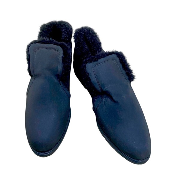 Raindates water resistant nylon Sherpa faux fur lined black slip on booties 10.5 - Picture 2 of 11